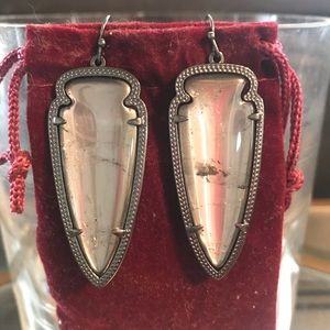 NWOT KENDRA SCOTT Metallic Skylar Arrow Earrings